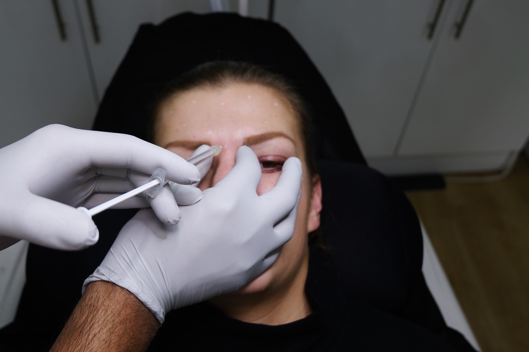 Manual Dexterity Does Not Predict Early Practice Outcomes in Aesthetic Medicine - Journal in aesthetic medicine training