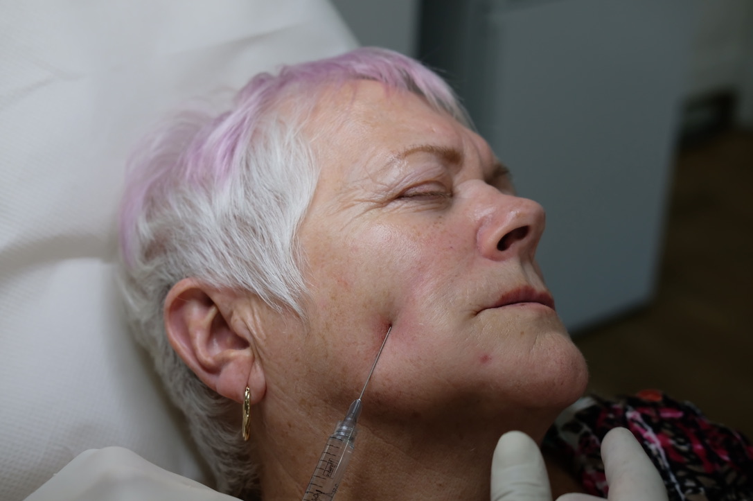 Professional patient interaction demonstrating ethical practice and informed consent